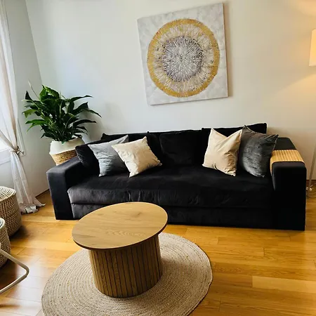 Apartment Allora *